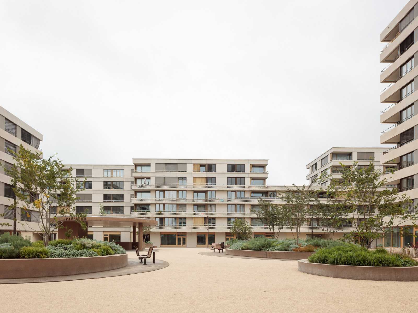 Réalisation d’un bâtiment mixte, projet Communaux d’Ambilly, Immeuble « Voirons bloc 2 », Thônex